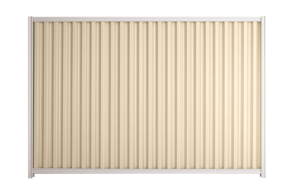 Good Neighbour Smartspan 1500mm High Fence Panel Sheet: Primrose, Post/Track: Off White