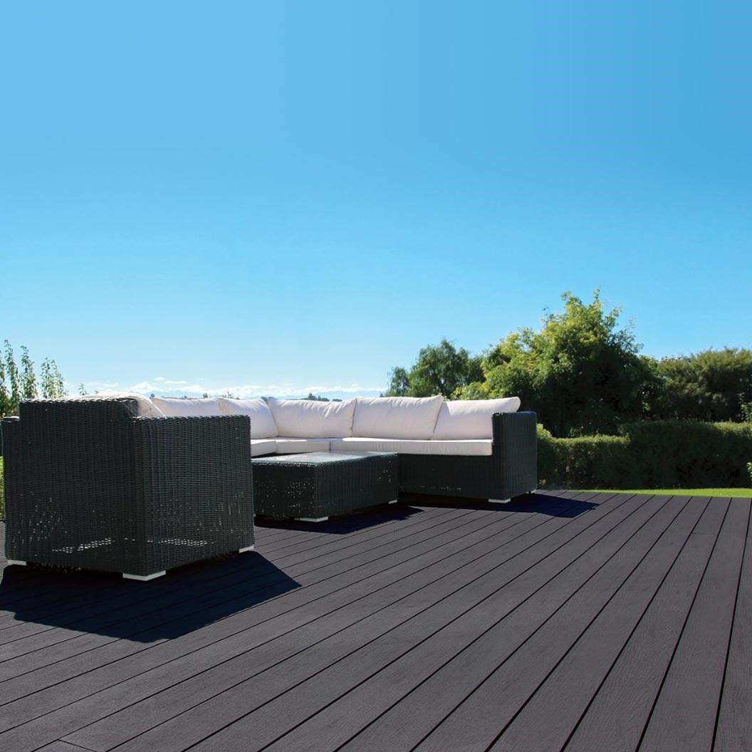 ModWood XTREME GUARD® Composite Decking Board Charwood Square 137x23